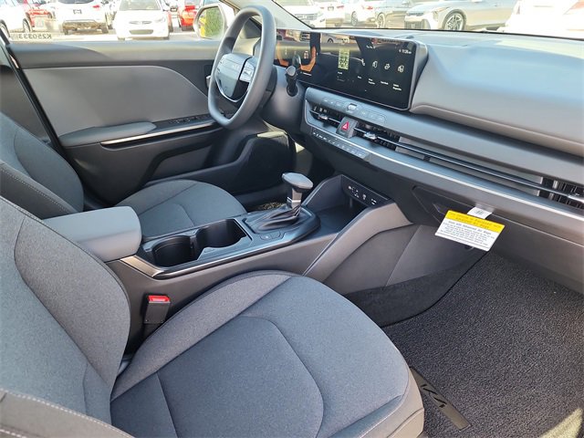 New 2025 Kia K4 LXS image 15
