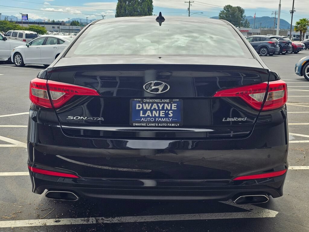 Used 2017 Hyundai Sonata Limited w/ Ultimate Package 04 FWD image 4