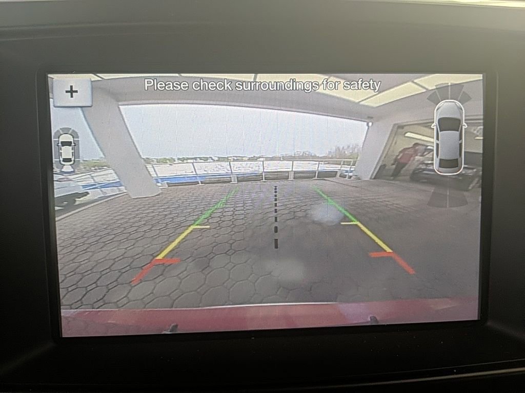 Used 2017 Ford Explorer Platinum image 22