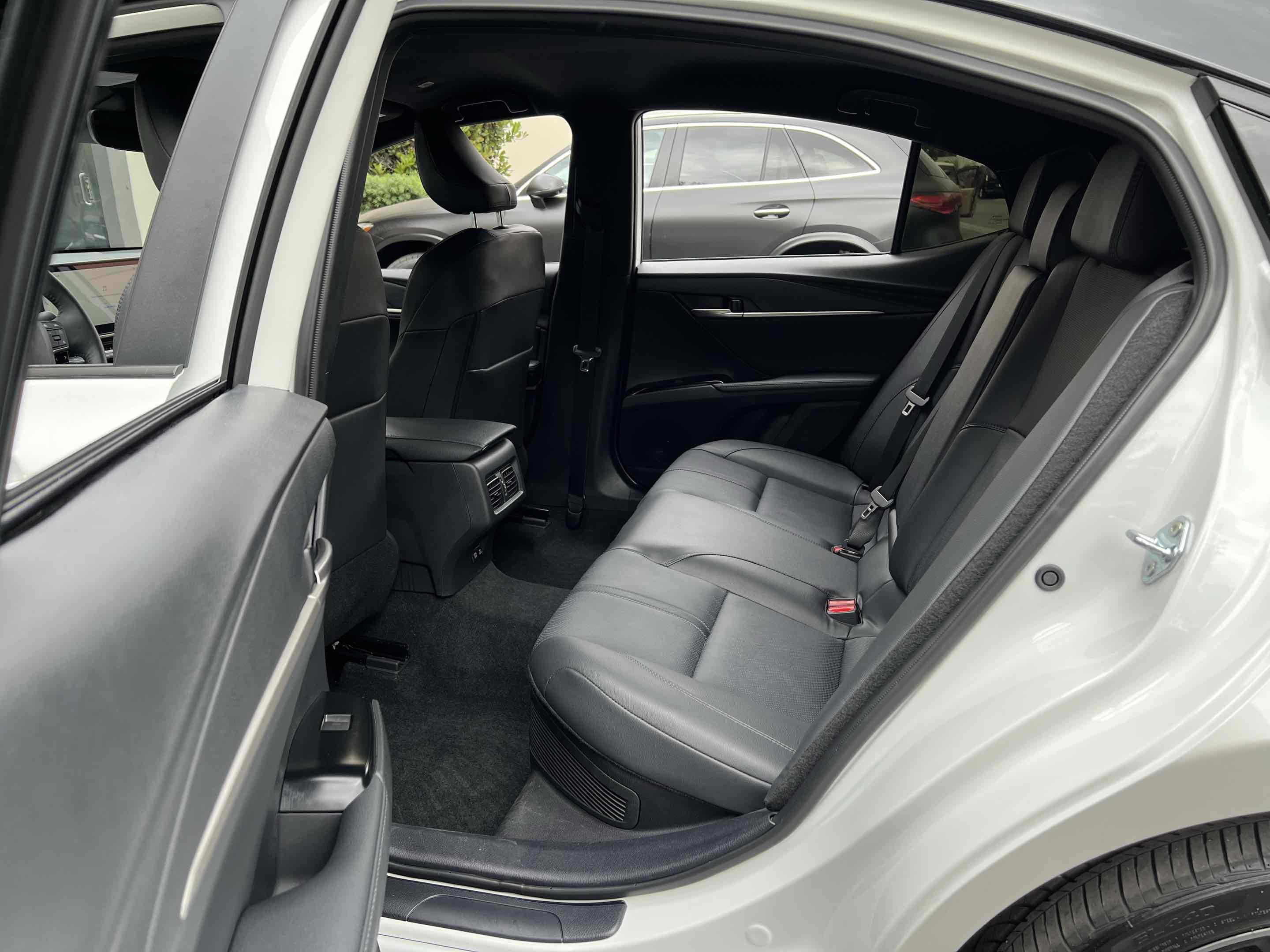 Used 2025 Toyota Camry XSE image 5