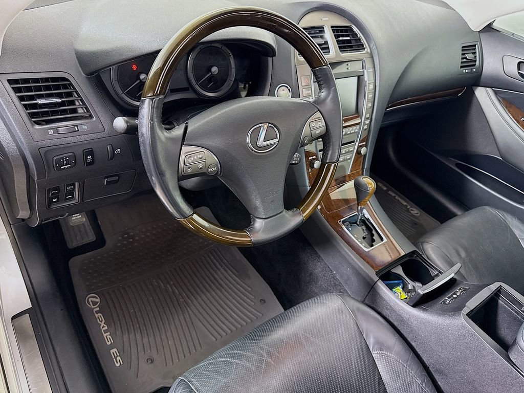 Used 2010 Lexus ES 350 image 9