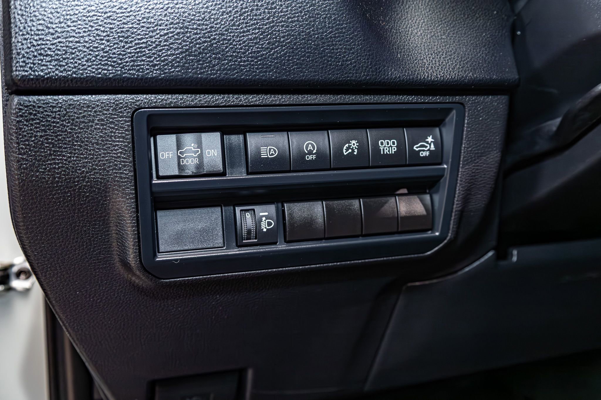 Used 2025 Toyota Tundra SR5 w/ SR5 Convenience Package image 17