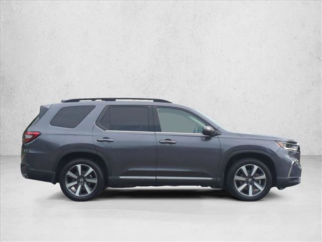 Certified 2023 Honda Pilot Touring image 4