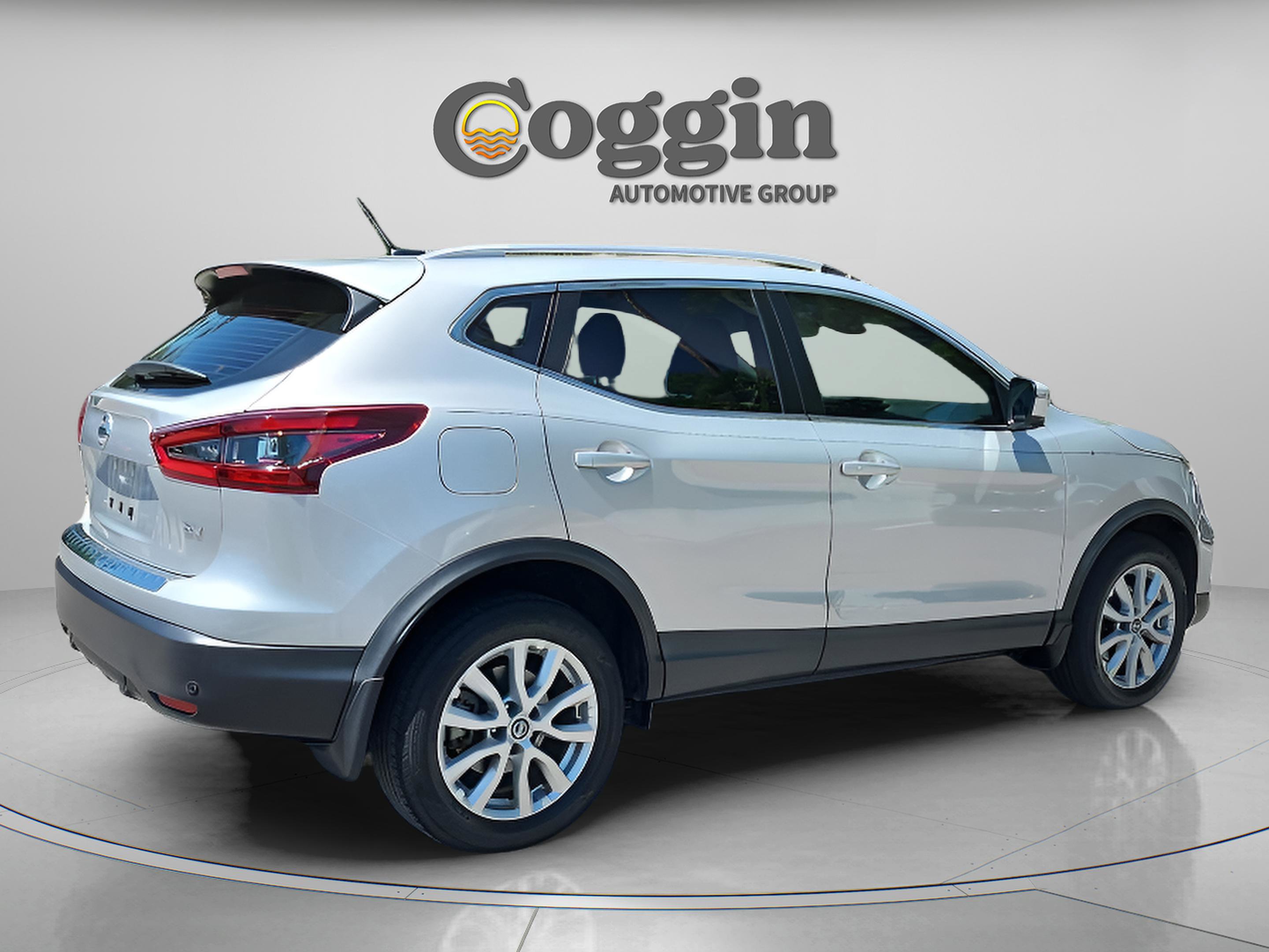 Used 2022 Nissan Rogue Sport SV w/ Technology Package FWD image 5