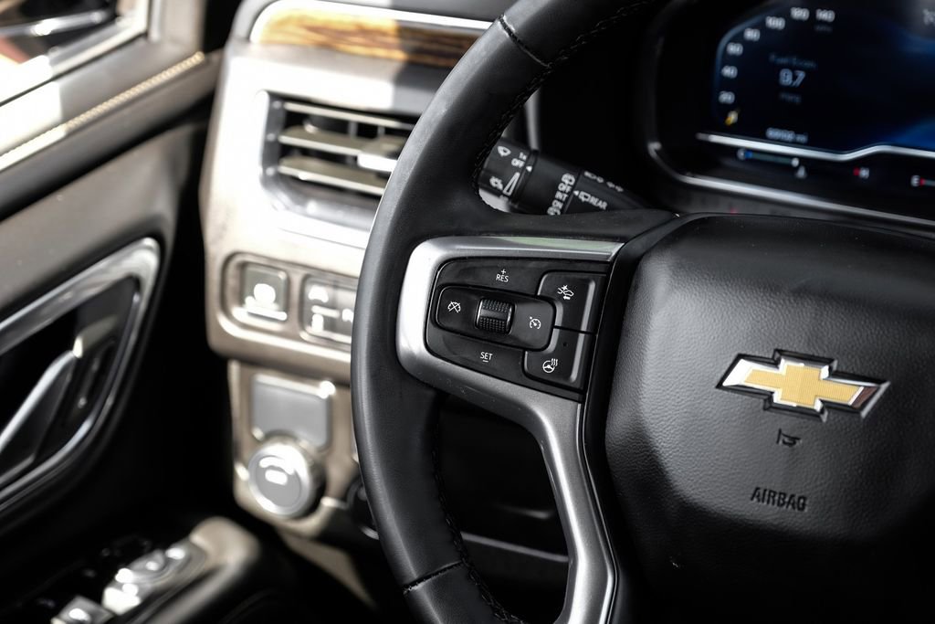 Used 2024 Chevrolet Suburban Premier image 13