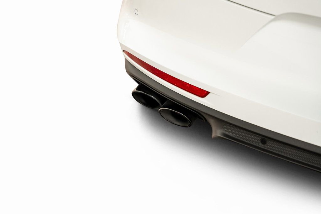 Used 2023 Porsche Panamera Platinum Edition image 24