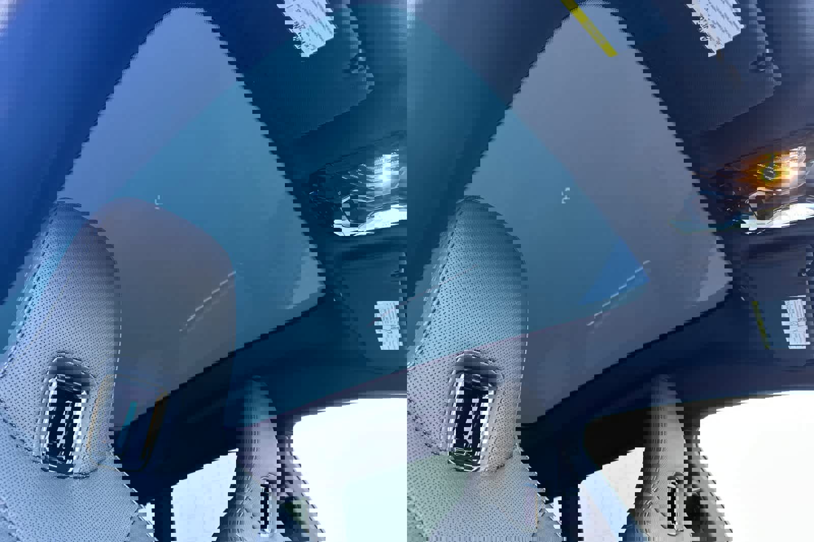 Used 2025 BMW iX xDrive50 image 18