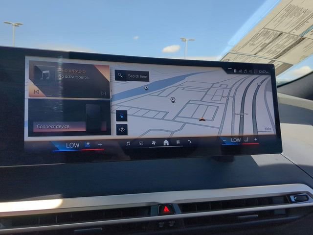 Used 2025 BMW iX xDrive50 image 21