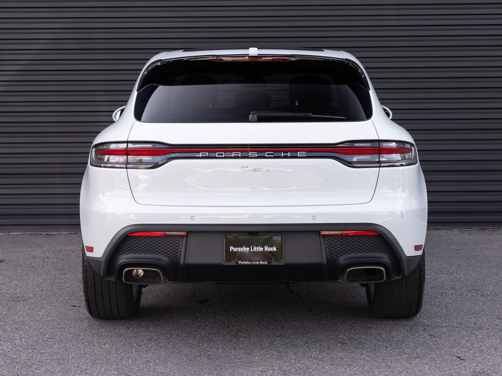 Certified 2026 Porsche Macan AWD/4WD image 6