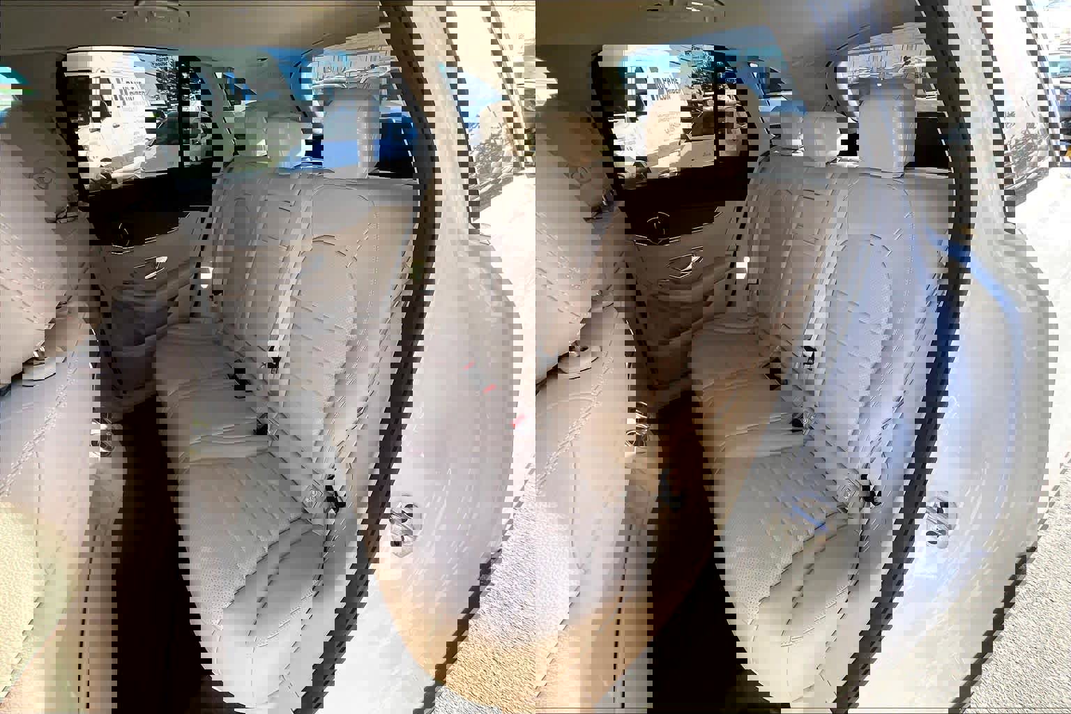 Used 2022 Mercedes-Benz GLC 300 4MATIC image 21