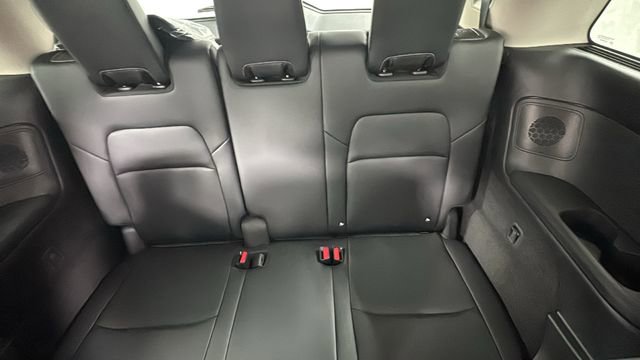 New 2026 Nissan Pathfinder Platinum image 15