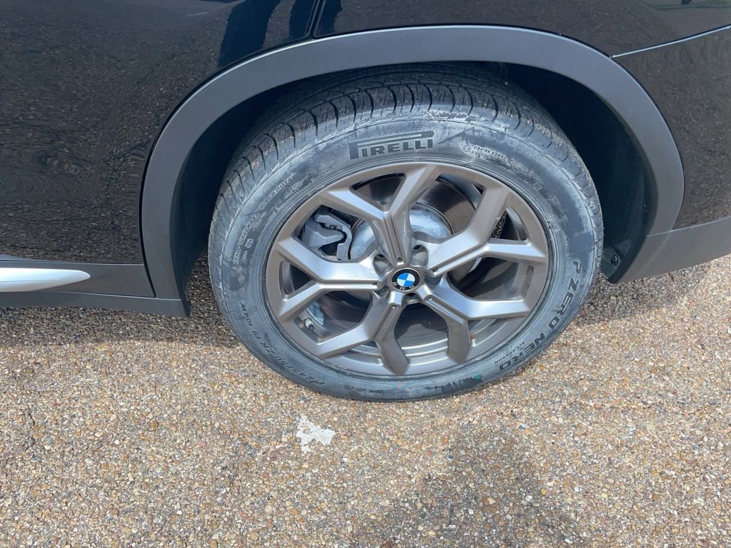 Used 2023 BMW X3 sDrive30i w/ Premium Package w/ZPA image 3