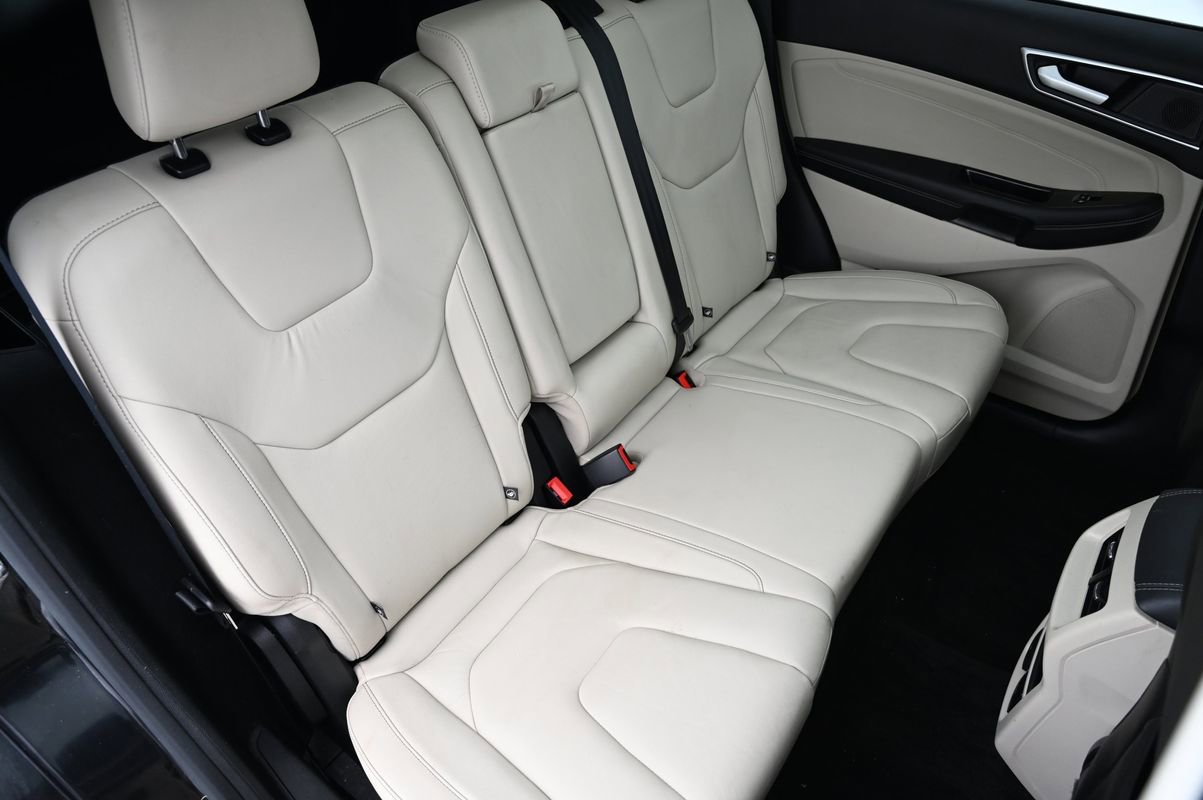 Used 2019 Ford Edge Titanium w/ Cold Weather Package image 42