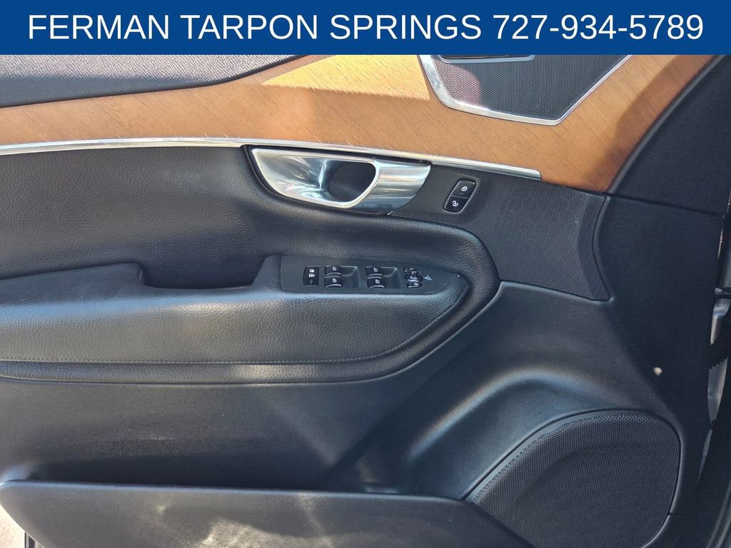 Used 2021 Volvo XC90 T6 Momentum w/ Protection Package Premier image 23