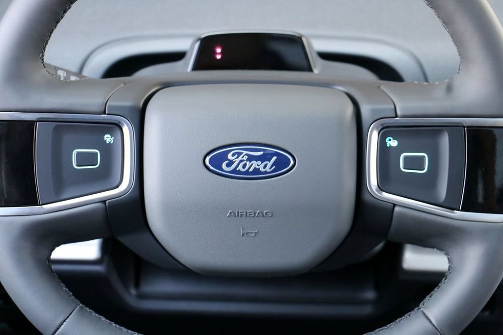 New 2025 Ford Expedition Active AWD/4WD image 26