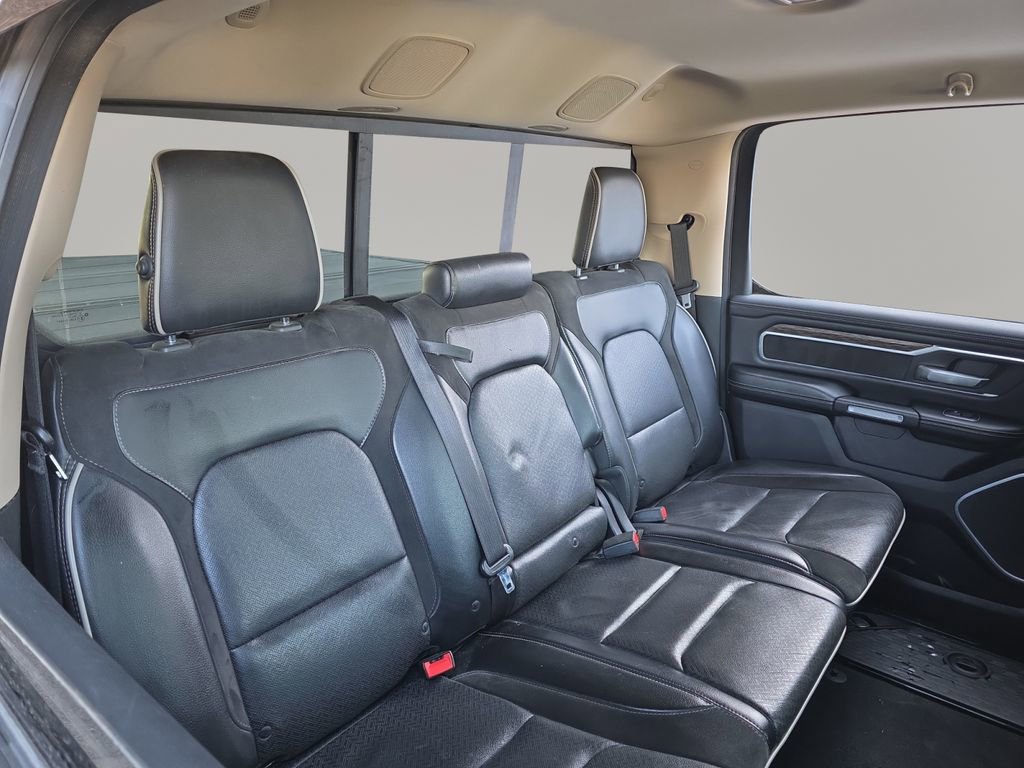 Used 2019 RAM 1500 Laramie AWD/4WD image 19