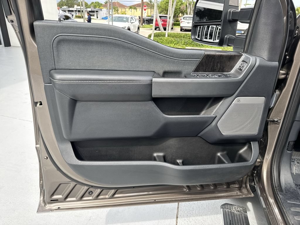 Used 2023 Ford F250 Lariat w/ Lariat Ultimate Package AWD/4WD image 39
