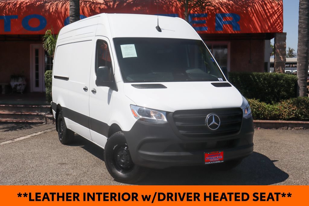 Used 2025 Mercedes-Benz Sprinter 2500 image 2