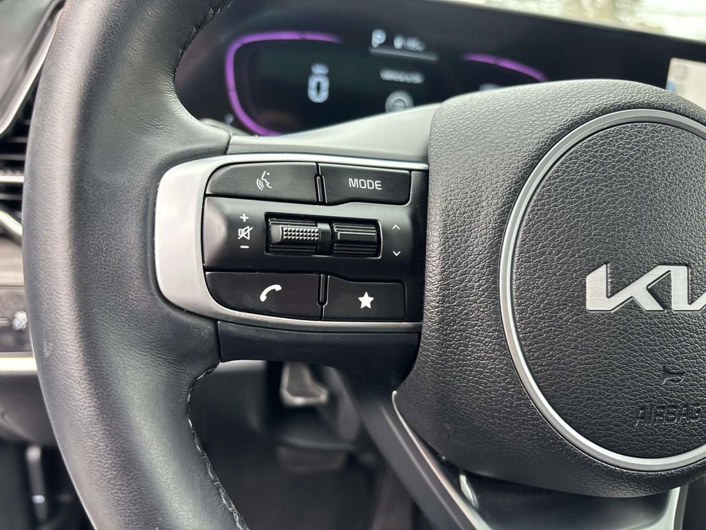 Used 2025 Kia Sportage X-Line w/ Premium Package image 15