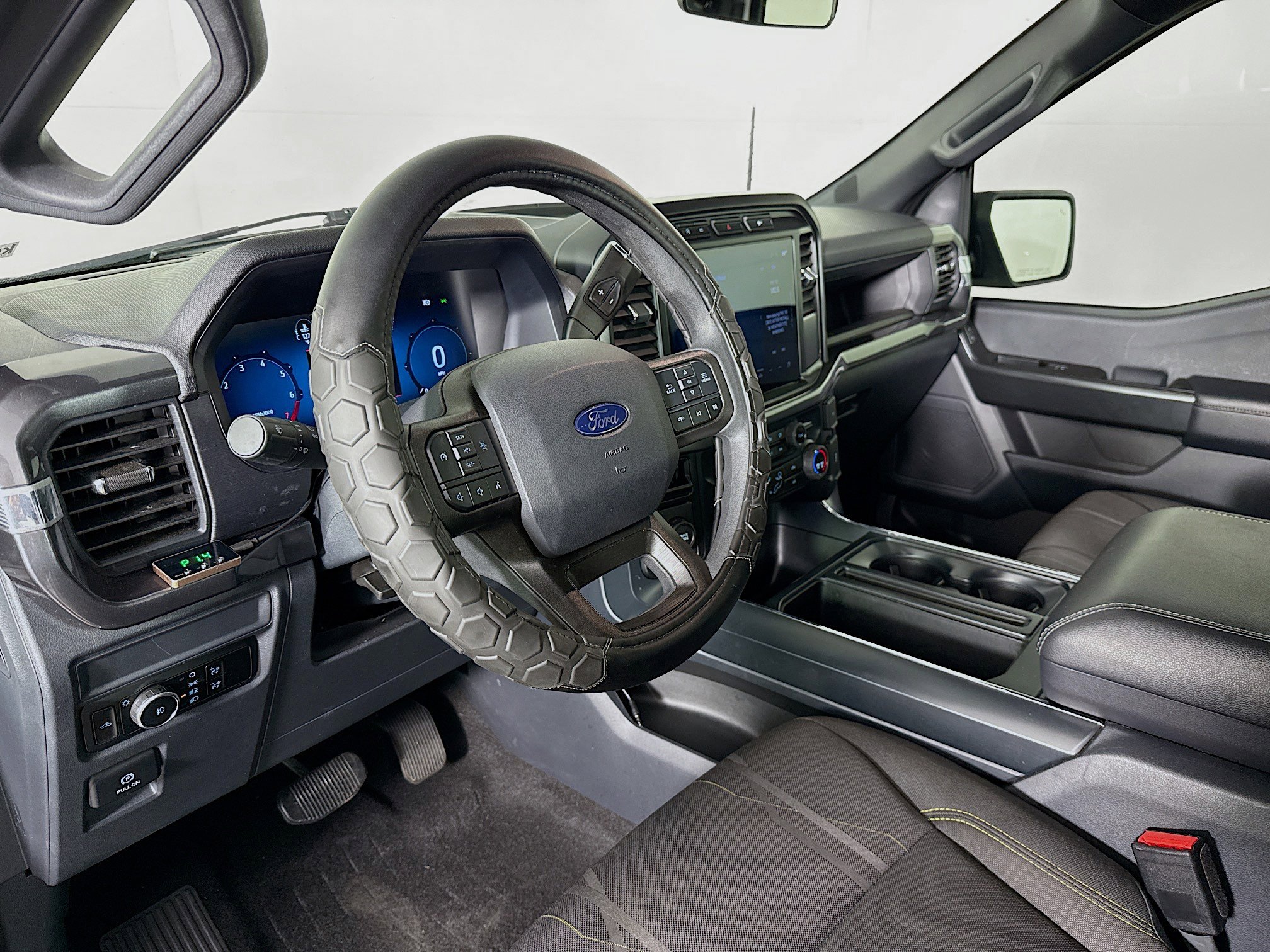 Used 2024 Ford F150 STX image 8