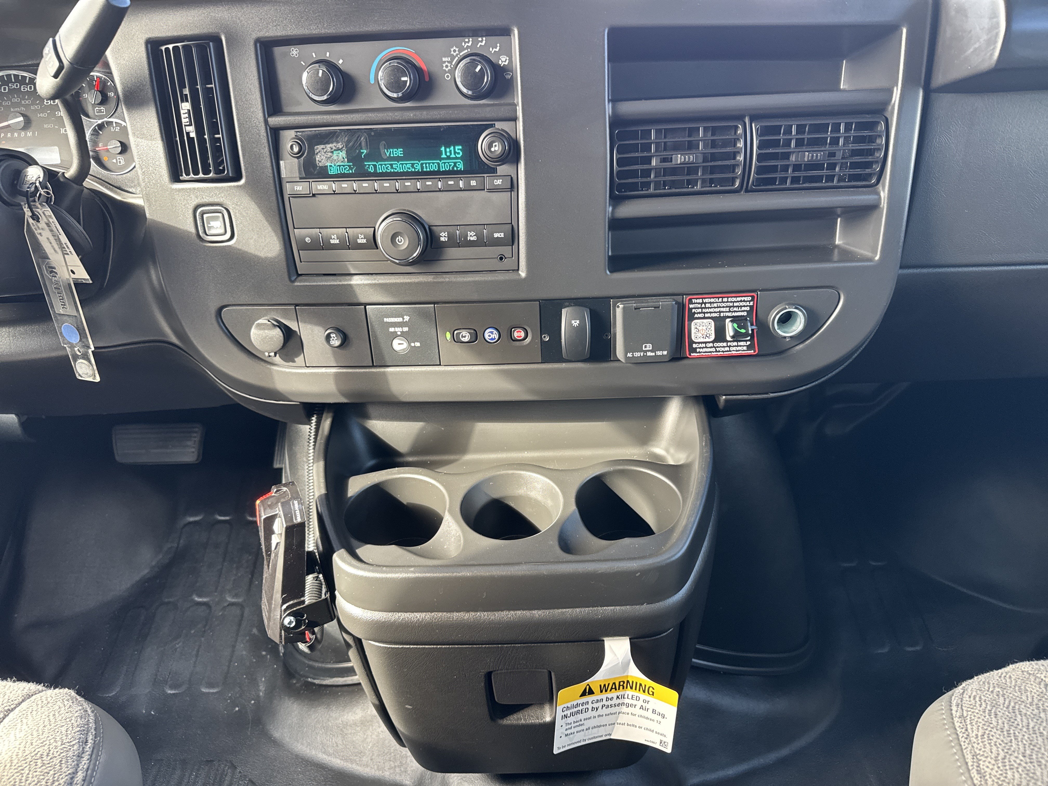 New 2026 GMC Savana 3500 w/ Power Convenience Package RWD image 28