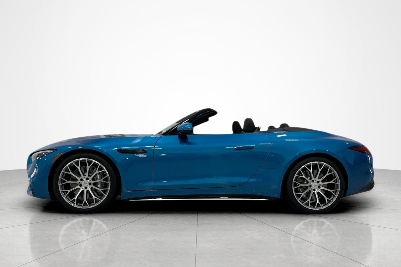New 2026 Mercedes-Benz SL 43 AMG image 2
