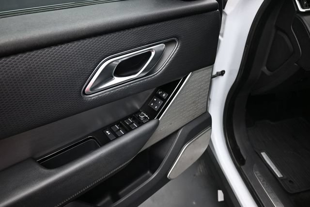 Used 2018 Land Rover Range Rover Velar S AWD/4WD image 8