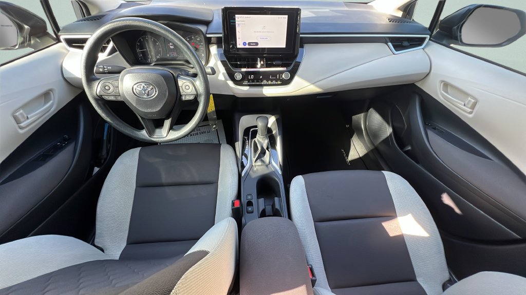 Used 2025 Toyota Corolla LE FWD image 10