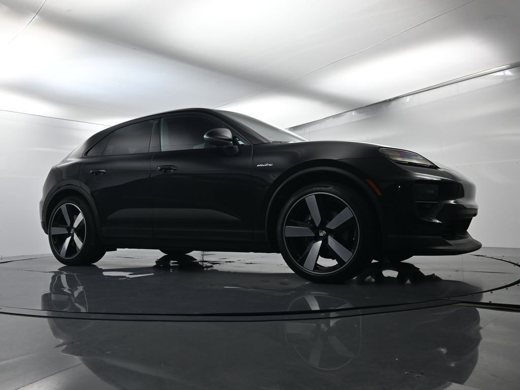 Certified 2024 Porsche Macan 4 Electric image 55
