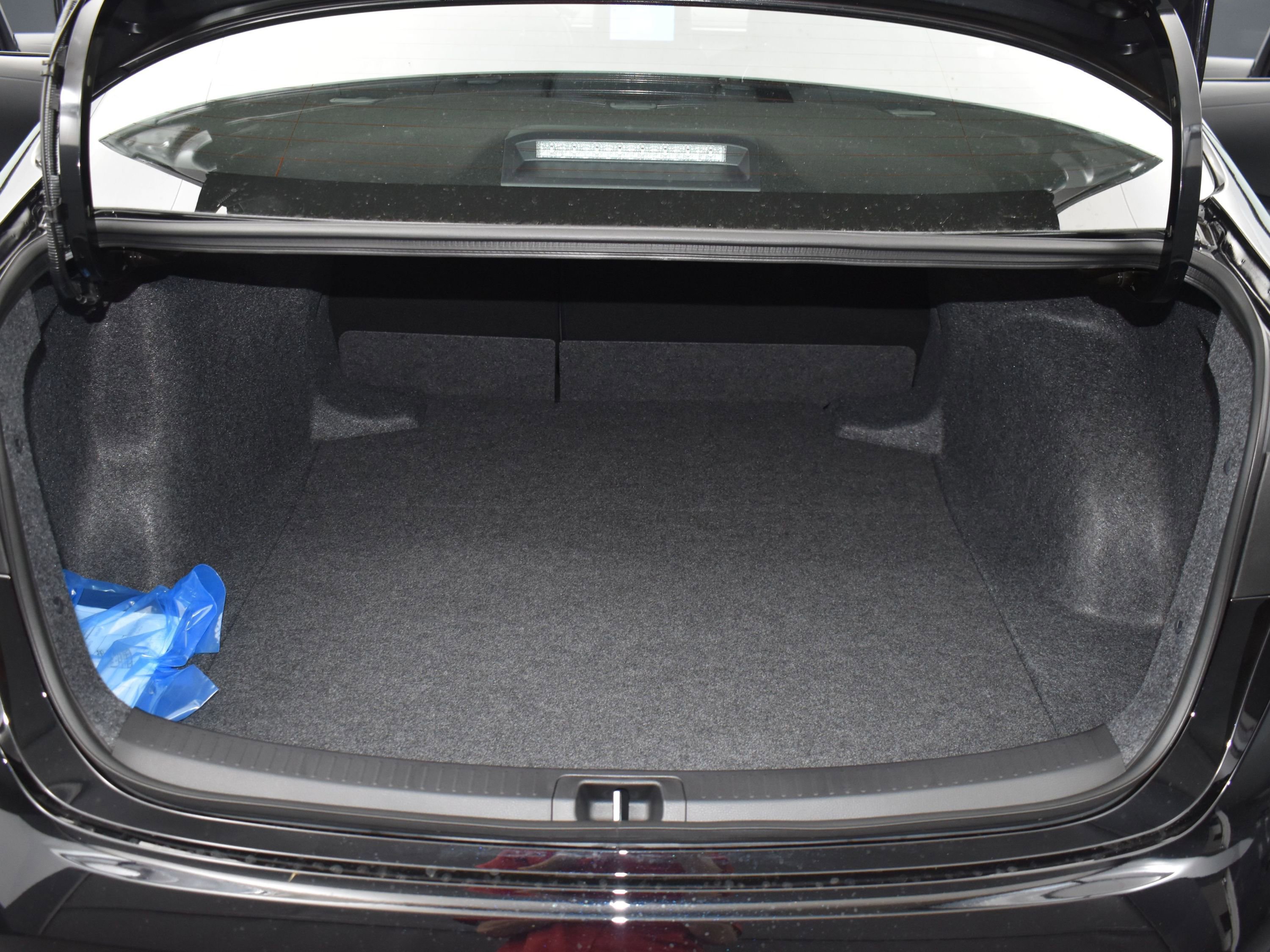Used 2025 Toyota Corolla LE image 21