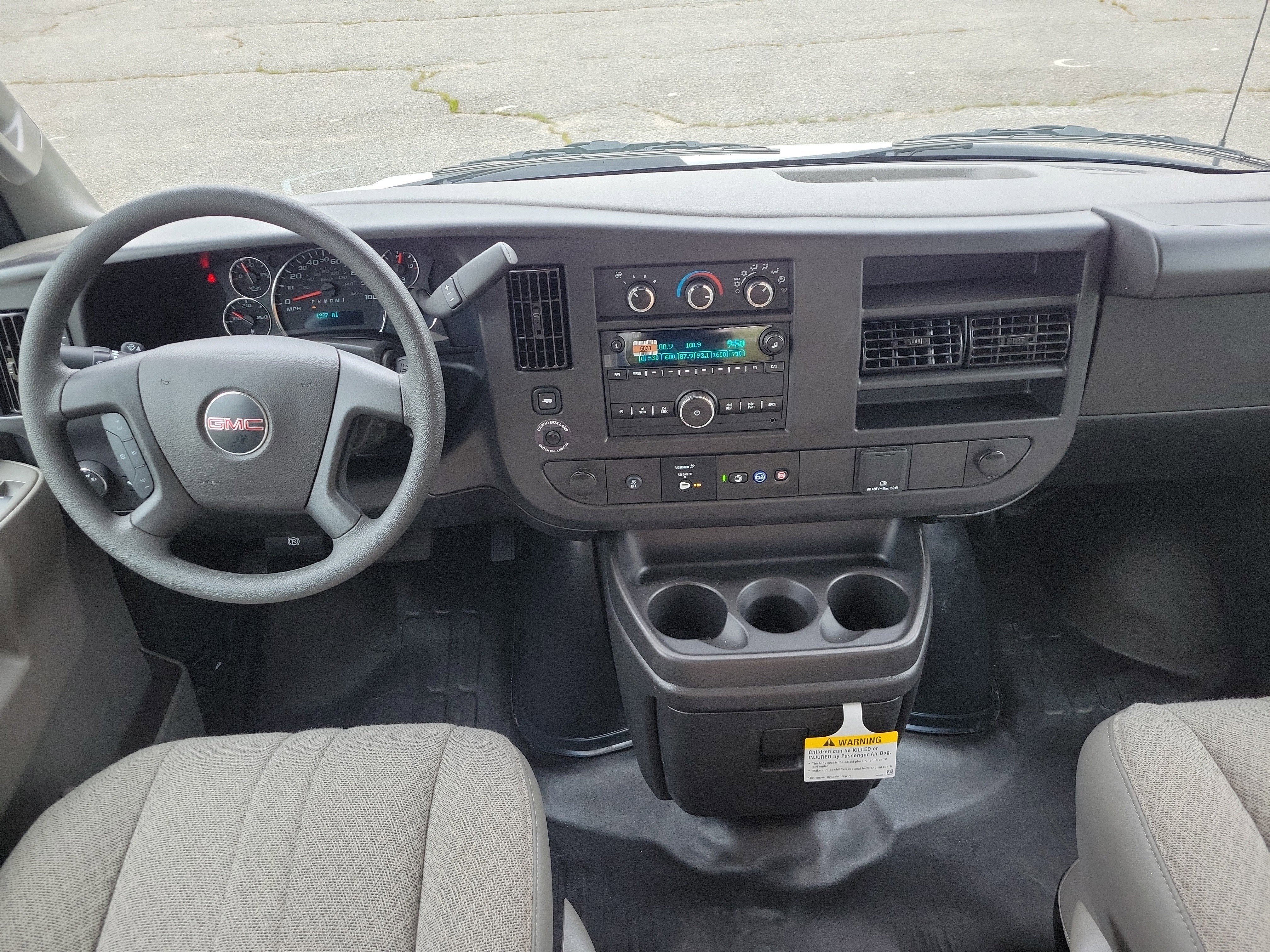 New 2025 GMC Savana 3500 Extended w/ Power Convenience Package RWD image 3