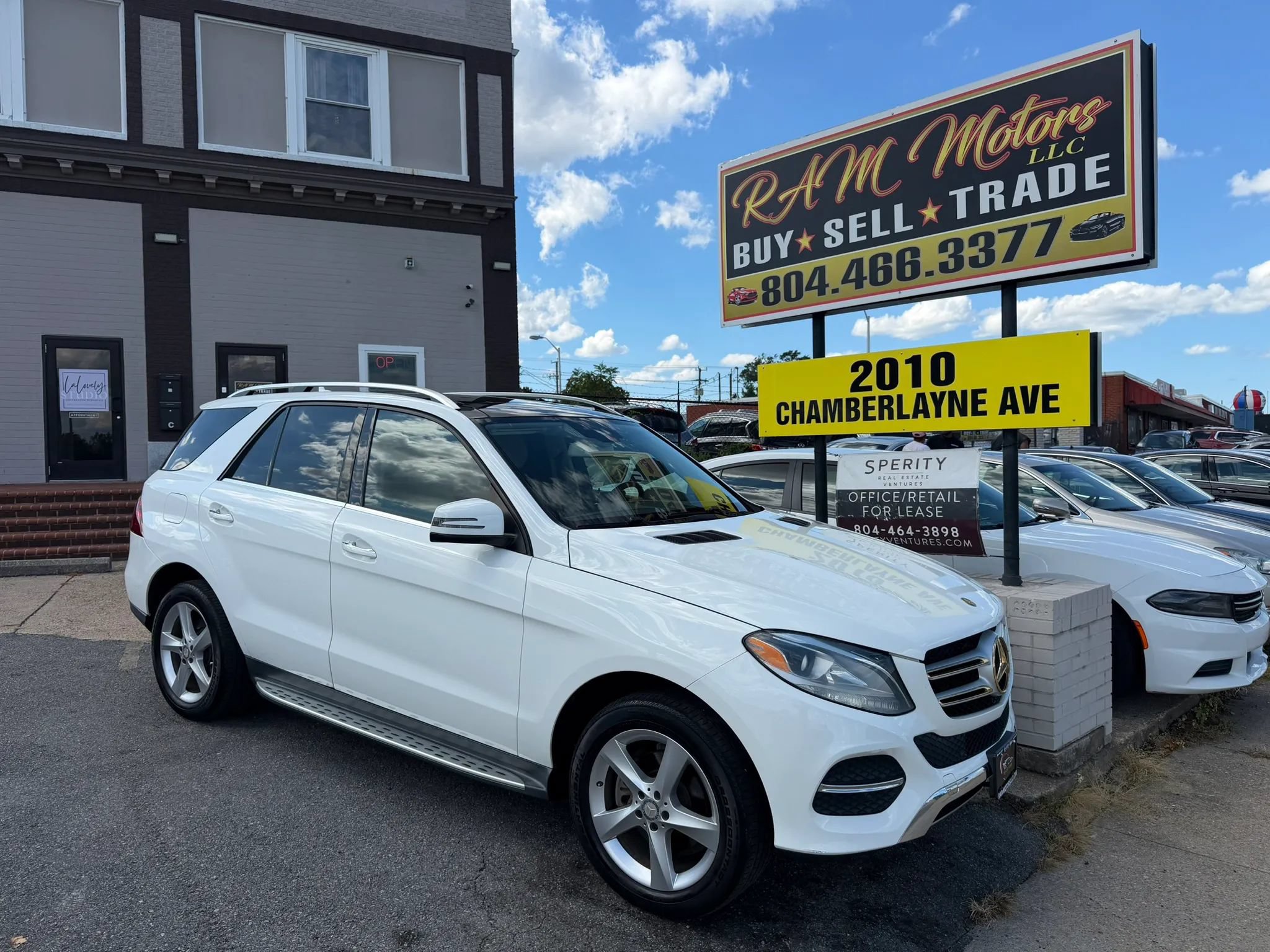 Used 2017 Mercedes-Benz GLE 350 4MATIC image 1