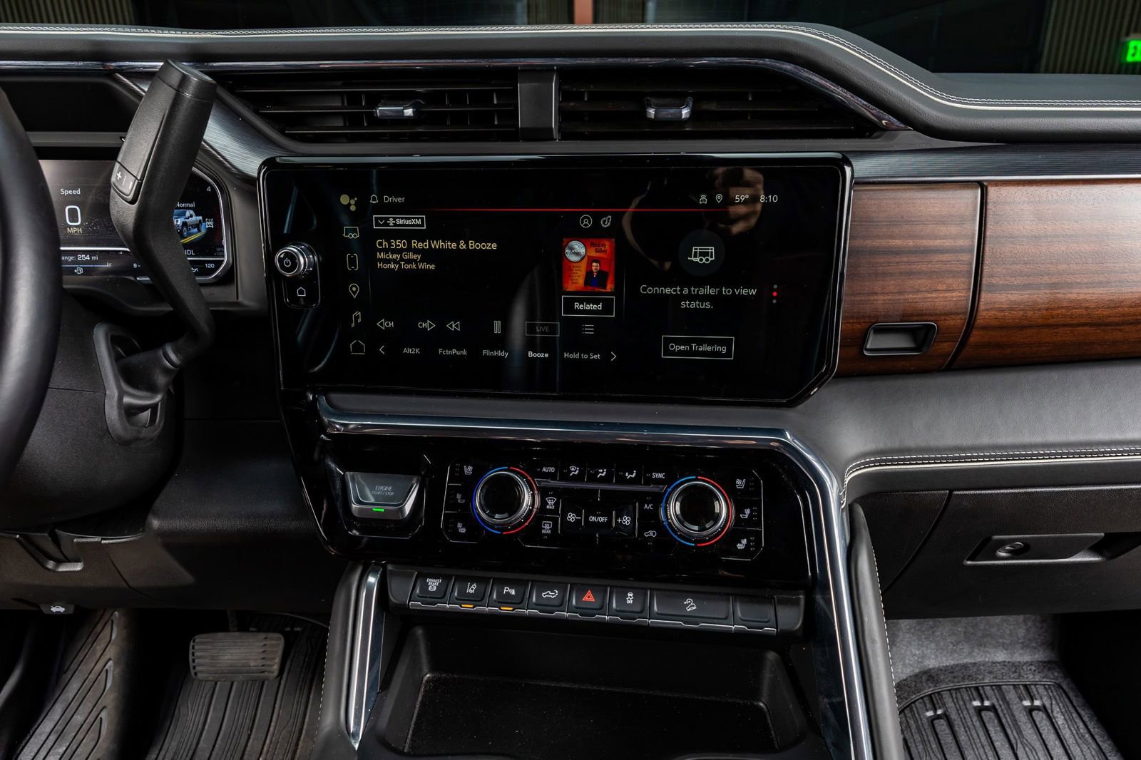 Used 2025 GMC Sierra 2500 Denali Ultimate image 24