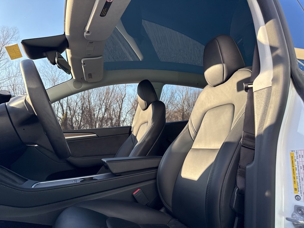 Used 2024 Tesla Model Y Long Range image 14