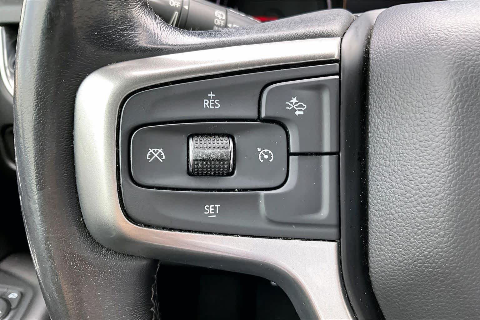 Used 2021 Chevrolet Tahoe Z71 AWD/4WD image 22