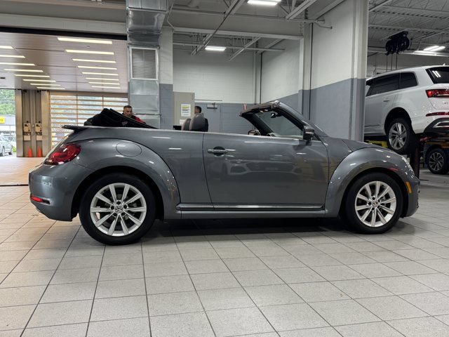 Used 2019 Volkswagen Beetle 2.0T SE FWD image 4