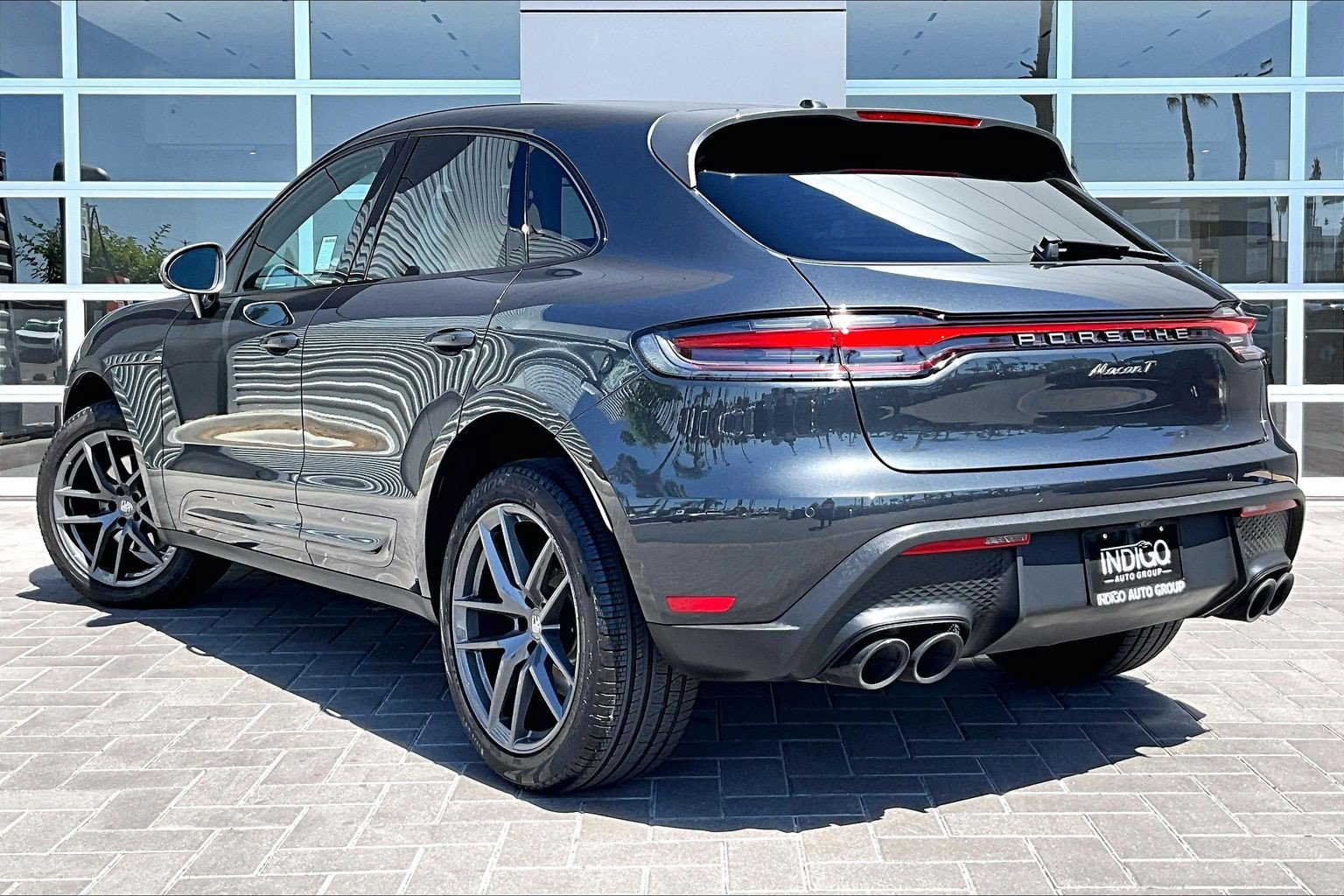 Used 2024 Porsche Macan Turbo AWD/4WD image 12