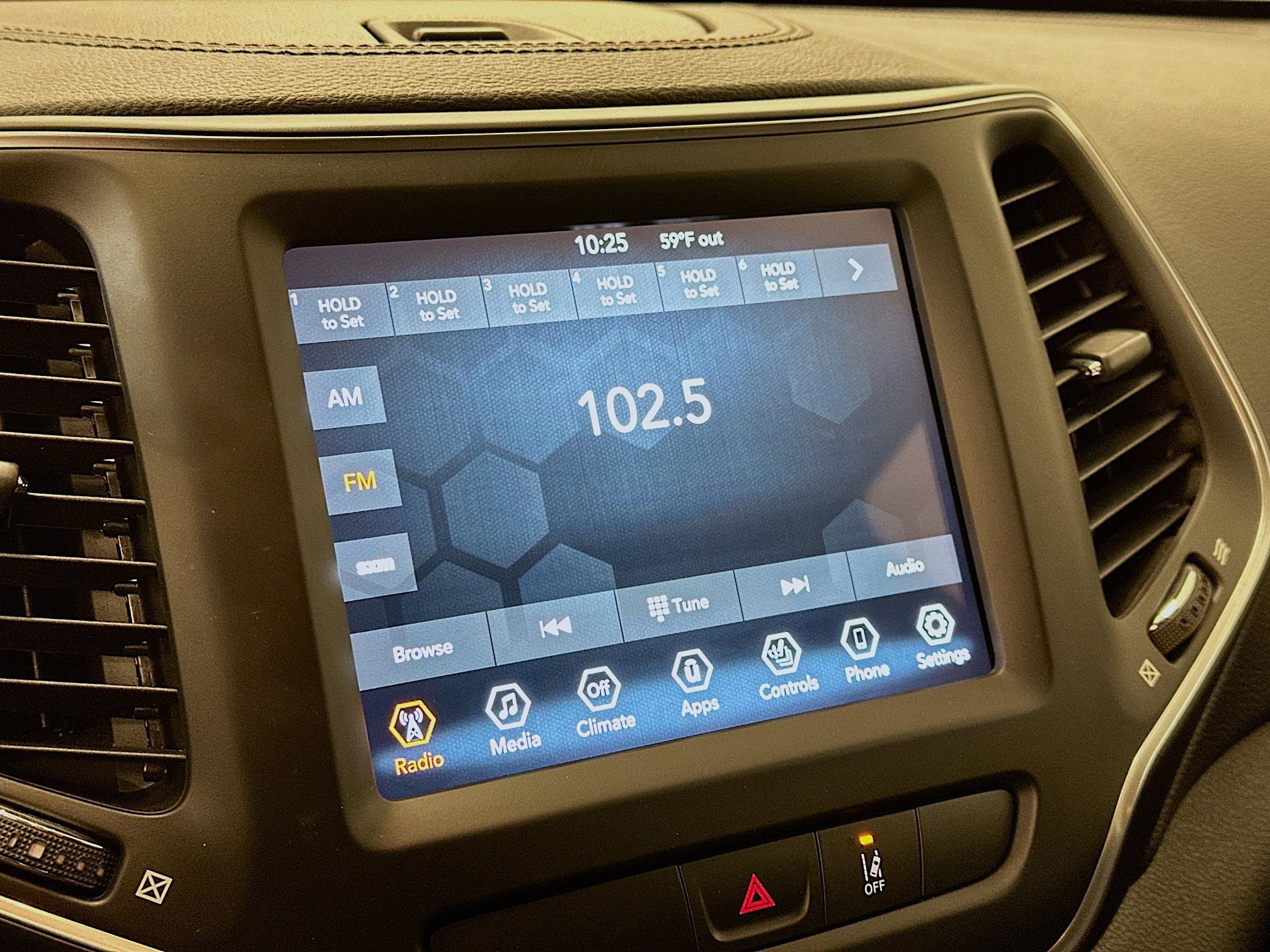 Used 2022 Jeep Cherokee Latitude Lux image 21