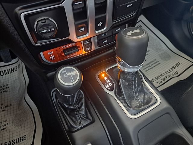 New 2025 Jeep Wrangler Rubicon w/ Xtreme 35 Tire Package AWD/4WD image 24