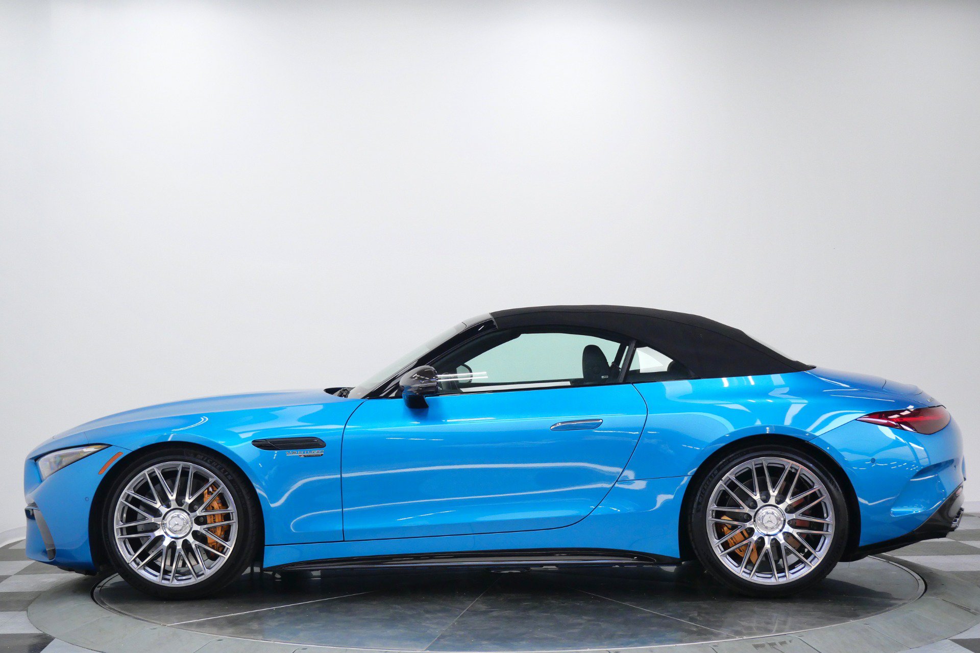 Used 2025 Mercedes-Benz SL 63 AMG S e Performance 4MATIC image 6