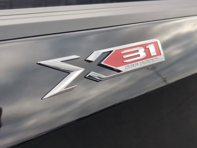 New 2026 GMC Sierra 1500 SLT w/ SLT Premium Plus Package image 9