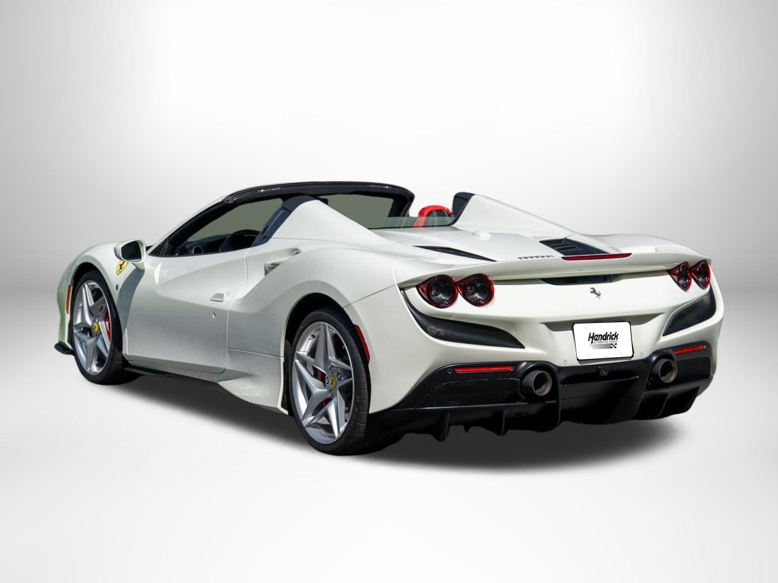 Used 2022 Ferrari F8 Tributo RWD image 2