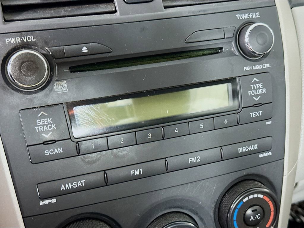 Used 2013 Toyota Corolla L FWD image 14