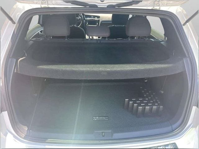 Used 2019 Volkswagen Golf 4-Door FWD image 13