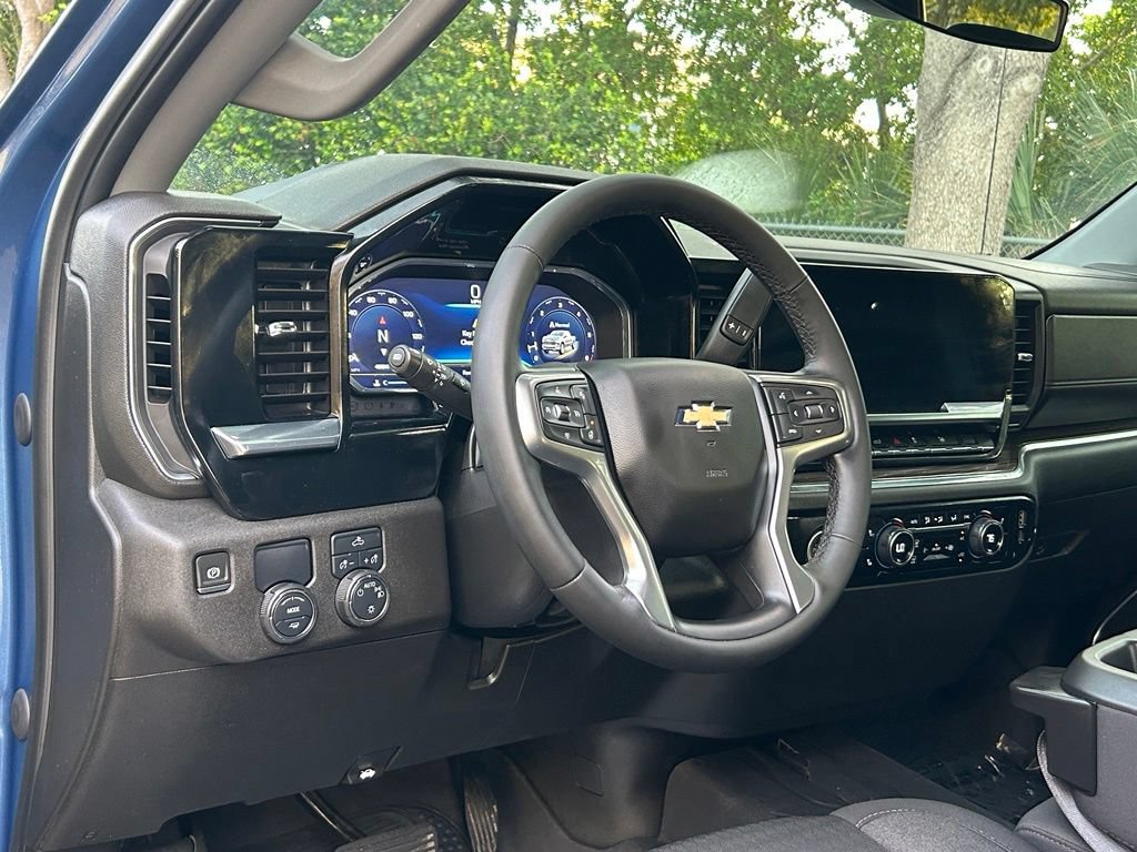 Used 2024 Chevrolet Silverado 1500 LT w/ Protection Package RWD image 33