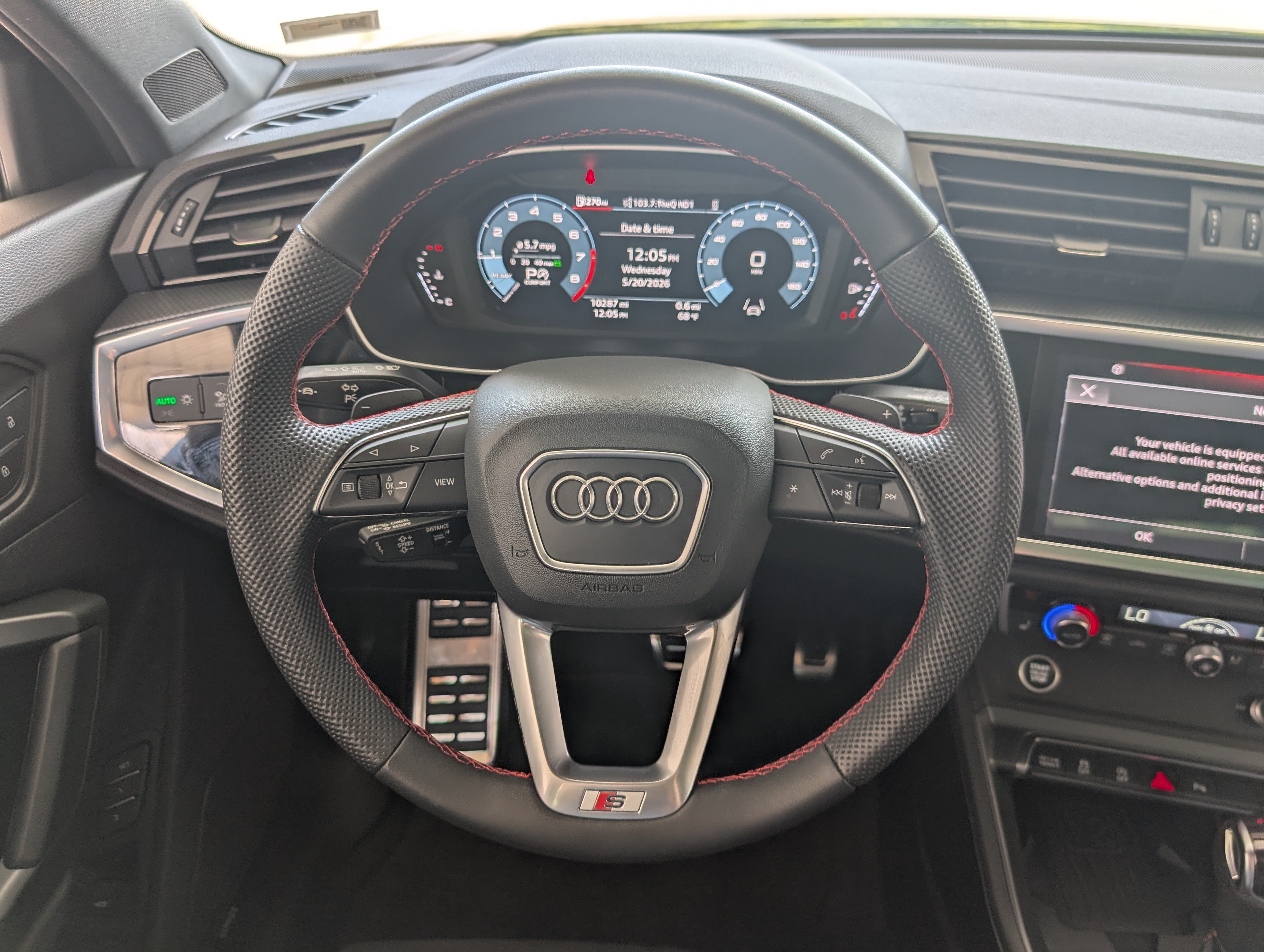 Used 2025 Audi Q3 2.0T Premium Plus w/ Premium Plus Package AWD/4WD image 24