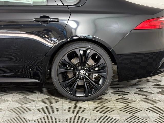 New 2024 Jaguar XF R-Dynamic SE image 13