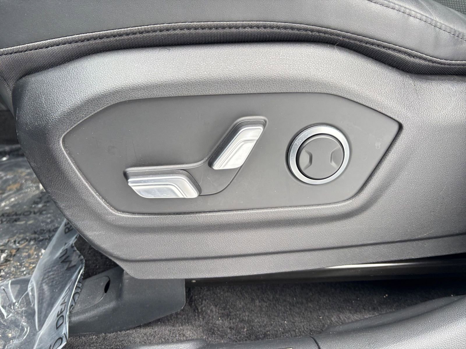 Used 2025 Hyundai Santa Fe SEL image 23