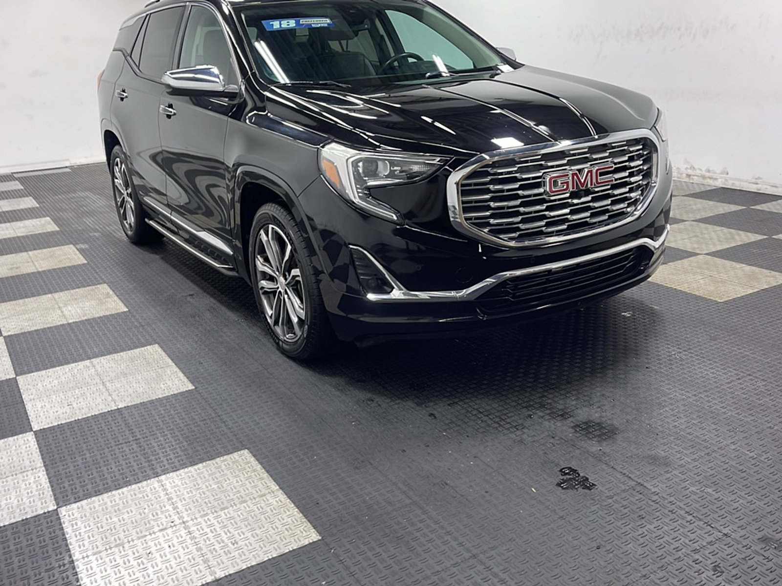 Used 2018 GMC Terrain Denali w/ LPO, 'HIT The Road' Package FWD image 23
