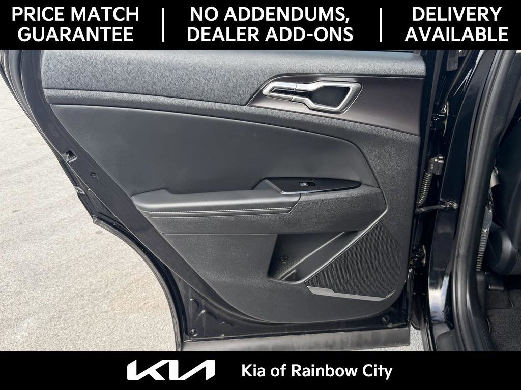 Used 2024 Kia Sportage EX image 16